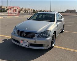 تۆیۆتا کراون